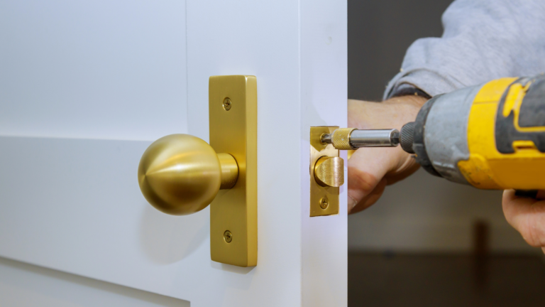 Professional Commercial Locksmith Assistance in North Hollywood, CA